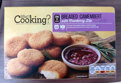 Breaded camembert with cranberry dip